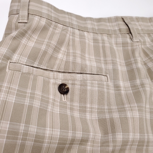 New Adidas Tan Plaid Men's Golf Shorts w32 - Picture 7 of 11